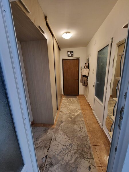 Drumul Taberei, Istru Vanzare 3 camer, dec., 1/4, garaj, CT, reabilitat,