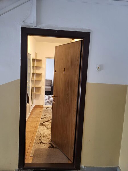 Drumul Taberei, Istru Vanzare 3 camer, dec., 1/4, garaj, CT, reabilitat,